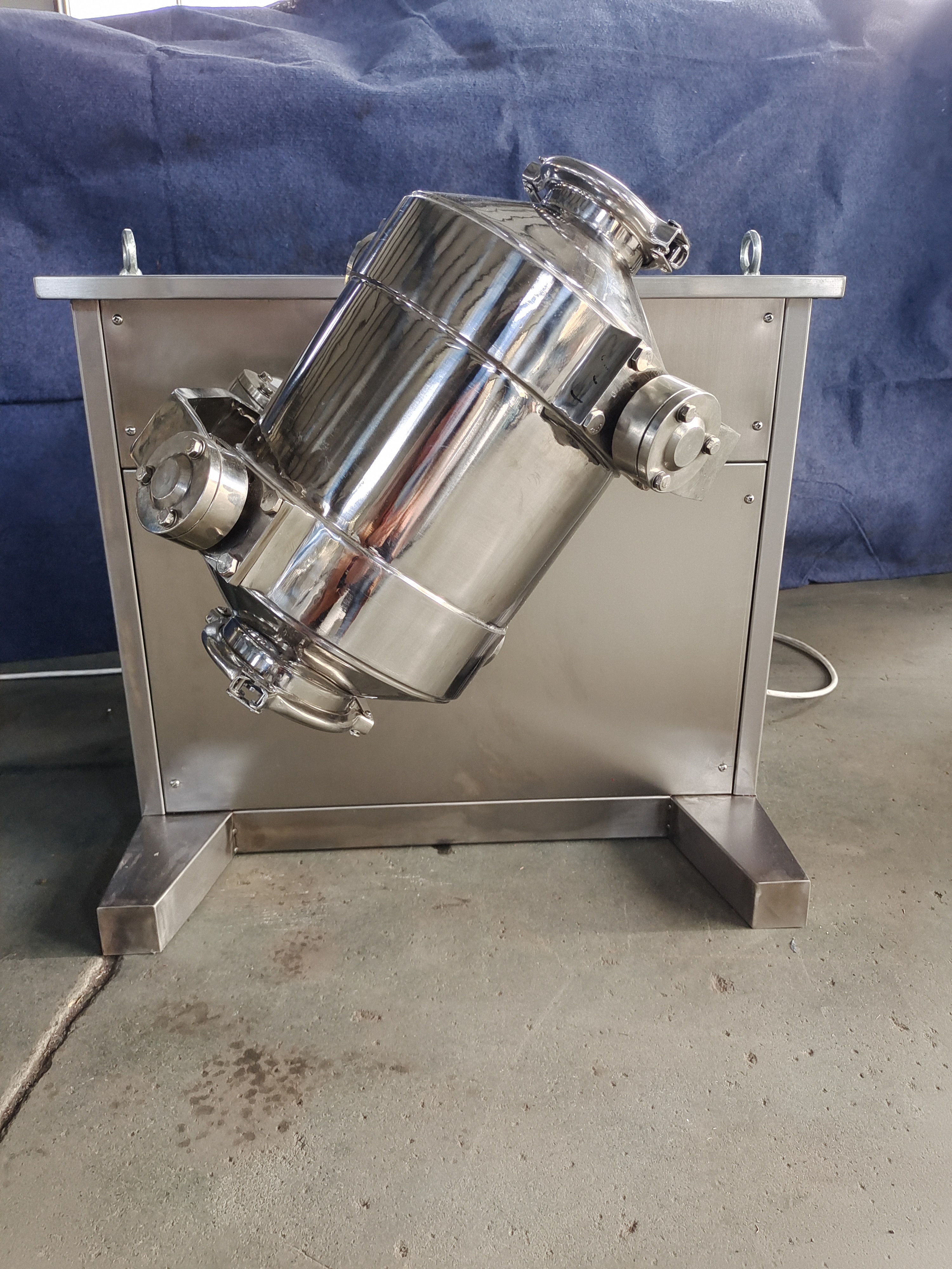 HD-10L Factory Supply Three Dimensions Mixer / Powder Mixer / Food Mixer