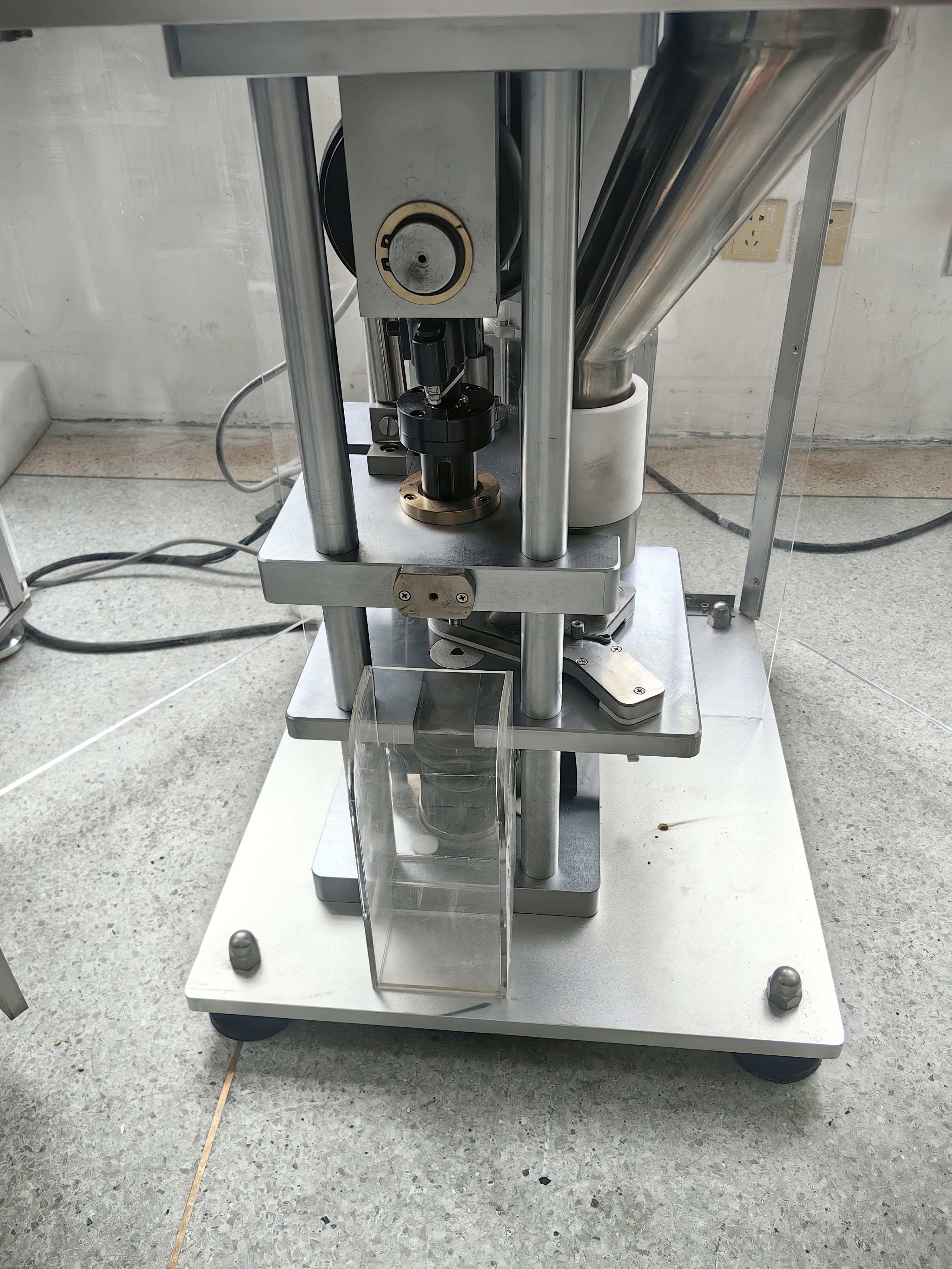 DP12/DP25 high quality lab Single station pill press machine Small Tablet Press Machine for pharmaceutical 